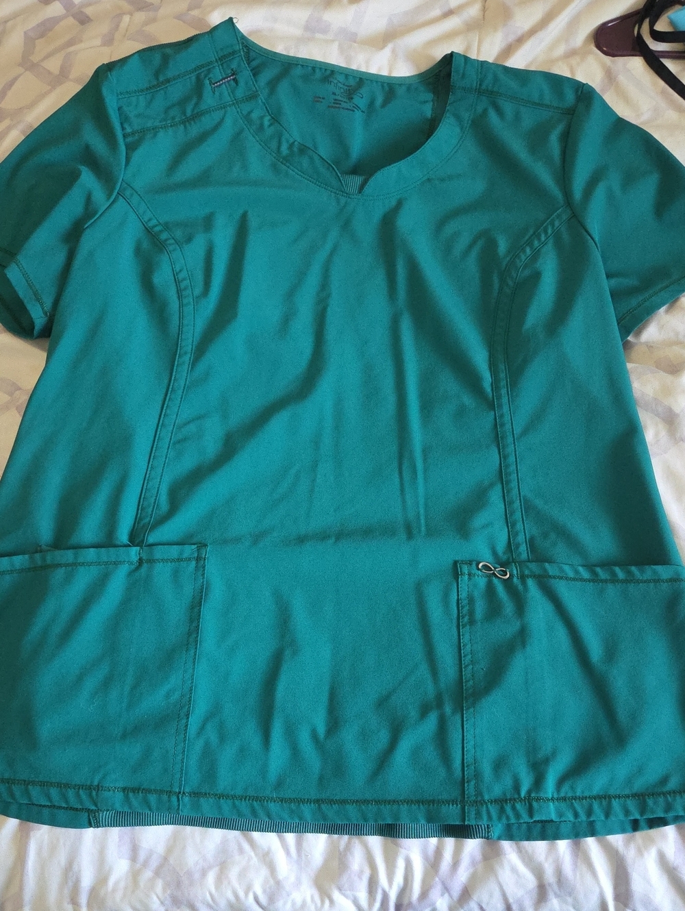 Set Cherokee Short Sleeve Scrub Top with Front Patch Pockets And Matching Pants